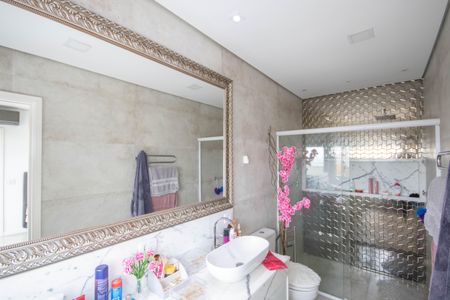 Apartamento à venda com 120m², 2 quartos e 3 vagasBanheiro da Suíte 2