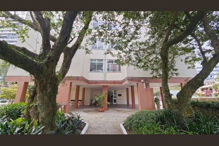 Apartamento à venda com 44m², 1 quarto e 1 vaga Apartamento à venda com 44m², 1 quarto e 1 vagaFachada