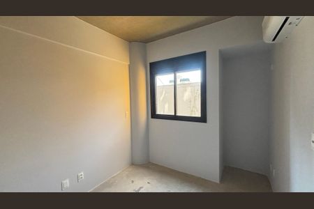Apartamento à venda com 90m², 2 quartos e 2 vagas Apartamento à venda com 90m², 2 quartos e 2 vagasQuarto