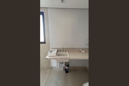 Apartamento à venda com 90m², 2 quartos e 2 vagas Apartamento à venda com 90m², 2 quartos e 2 vagasBanheiro da Suíte