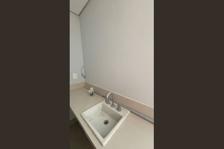 Apartamento à venda com 90m², 2 quartos e 2 vagas Apartamento à venda com 90m², 2 quartos e 2 vagasBanheiro Social