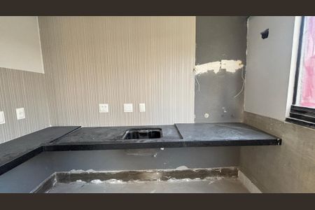 Apartamento à venda com 90m², 2 quartos e 2 vagas Apartamento à venda com 90m², 2 quartos e 2 vagasSala