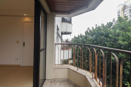 Apartamento para alugar com 93m², 3 quartos e 2 vagas Apartamento para alugar com 93m², 3 quartos e 2 vagasVaranda