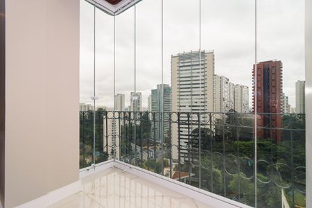 Apartamento à venda com 307m², 3 quartos e 3 vagas Apartamento à venda com 307m², 3 quartos e 3 vagasSala