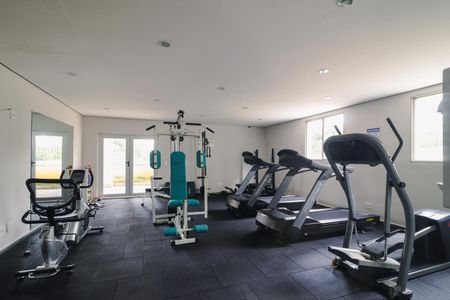 Apartamento à venda com 307m², 3 quartos e 3 vagas Apartamento à venda com 307m², 3 quartos e 3 vagasÁrea comum - Academia