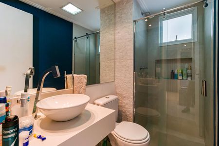 Apartamento à venda com 105m², 2 quartos e 2 vagas Apartamento à venda com 105m², 2 quartos e 2 vagasBanheiro