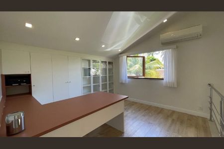 Casa à venda com 3 quartos, 125m² em Vargem Grande, Rio de Janeiro