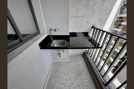 Apartamento à venda com 71m², 2 quartos e 1 vagaÁrea de Serviço