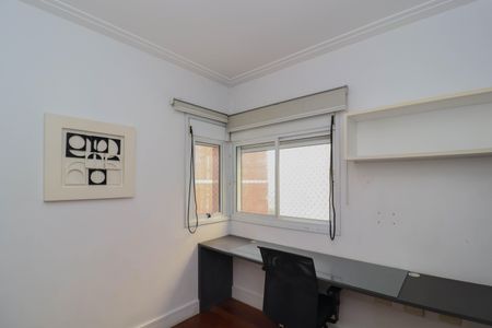 Apartamento à venda com 138m², 4 quartos e 3 vagas Apartamento à venda com 138m², 4 quartos e 3 vagasSuíte 3