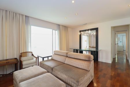 Apartamento à venda com 138m², 4 quartos e 3 vagas Apartamento à venda com 138m², 4 quartos e 3 vagasSala