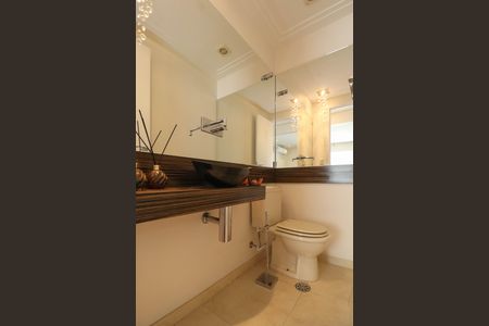 Apartamento à venda com 138m², 4 quartos e 3 vagas Apartamento à venda com 138m², 4 quartos e 3 vagasLavabo