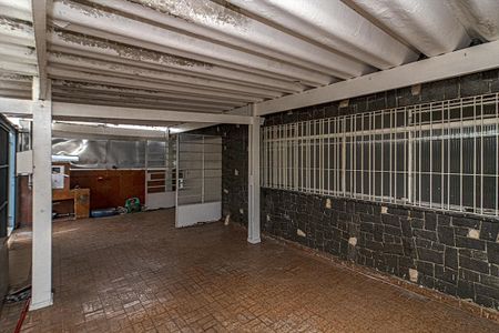 Casa para alugar com 170m², 4 quartos e 4 vagas Casa para alugar com 170m², 4 quartos e 4 vagasGaragem 2