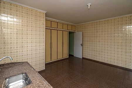 Casa para alugar com 170m², 4 quartos e 4 vagas Casa para alugar com 170m², 4 quartos e 4 vagasCozinha