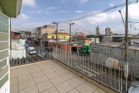 Casa para alugar com 170m², 4 quartos e 4 vagas Casa para alugar com 170m², 4 quartos e 4 vagasSacada na suíte 4