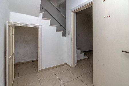 Casa para alugar com 170m², 4 quartos e 4 vagas Casa para alugar com 170m², 4 quartos e 4 vagasCorredor