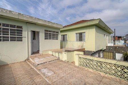 Casa para alugar com 170m², 4 quartos e 4 vagas Casa para alugar com 170m², 4 quartos e 4 vagasÁrea comum
