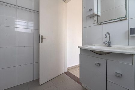Casa para alugar com 170m², 4 quartos e 4 vagas Casa para alugar com 170m², 4 quartos e 4 vagasBanheiro na suíte 4