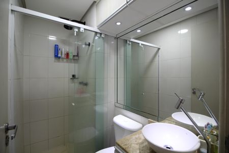 Apartamento à venda com 51m², 2 quartos e 1 vagaBanheiro Social