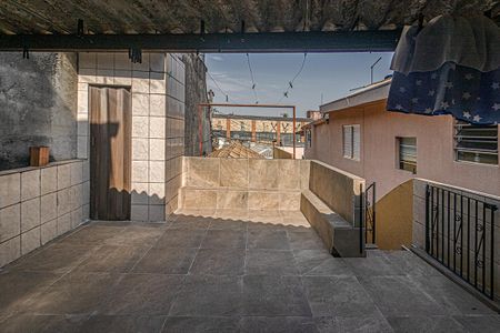 Casa à venda com 100m², 2 quartos e 1 vaga Casa à venda com 100m², 2 quartos e 1 vagaÁrea de Serviço