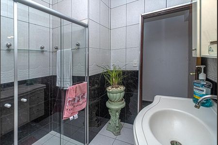 Casa à venda com 100m², 2 quartos e 1 vaga Casa à venda com 100m², 2 quartos e 1 vagaBanheiro Social