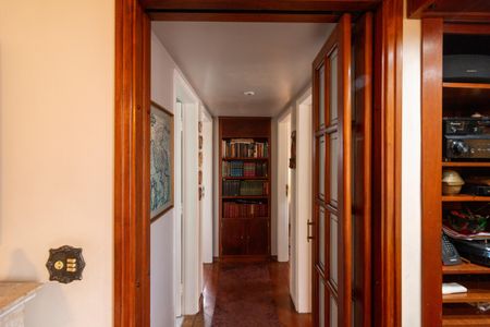 Apartamento à venda com 74m², 3 quartos e 1 vaga Apartamento à venda com 74m², 3 quartos e 1 vagaCorredor