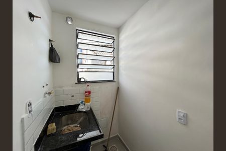 Apartamento à venda com 100m², 2 quartos e 1 vagaÁrea de Serviço
