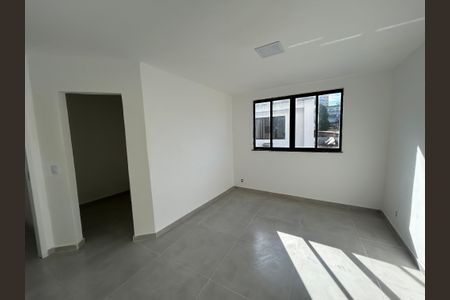 Apartamento à venda com 100m², 2 quartos e 1 vagaSuite