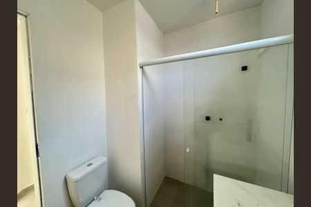Apartamento à venda com 100m², 2 quartos e 1 vagaBanheiro da Suíte