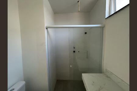 Apartamento à venda com 100m², 2 quartos e 1 vagaBanheiro da Suíte