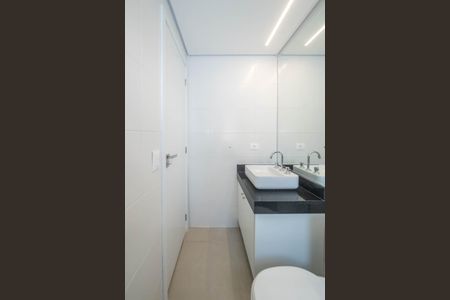 Casa de condomínio à venda com 146m², 2 quartos e 2 vagasBanheiro da Suíte 1