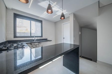 Cozinha de casa de condomínio à venda com 2 quartos, 146m² em Vila Congonhas, São Paulo