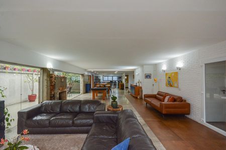 Casa à venda com 460m², 3 quartos e 4 vagasSala/Cozinha