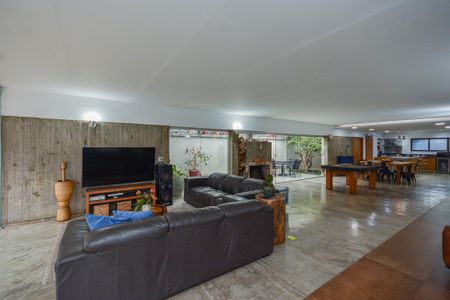 Casa à venda com 460m², 3 quartos e 4 vagasSala/Cozinha