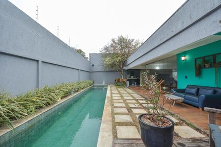 Casa à venda com 460m², 3 quartos e 4 vagasÁrea comum - Piscina