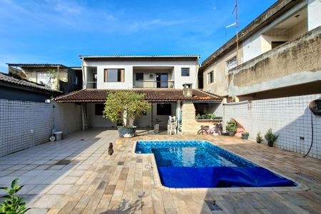 Casa para alugar com 200m², 3 quartos e 4 vagasPiscina