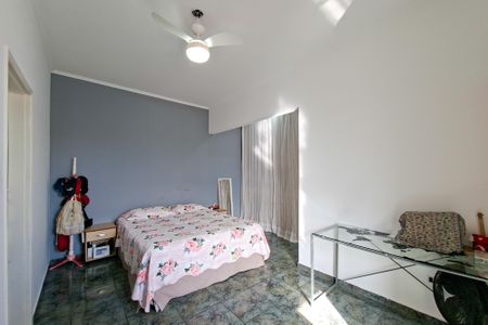 Casa para alugar com 200m², 3 quartos e 4 vagasSuite