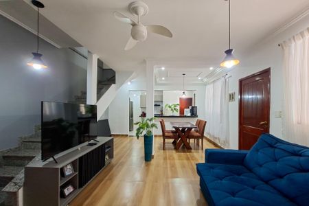 Sala de casa para alugar com 3 quartos, 200m² em Quietude, Praia Grande