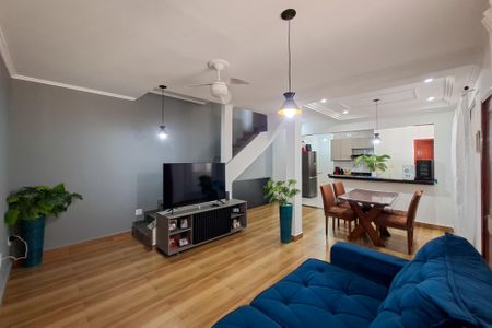 Sala de casa para alugar com 3 quartos, 200m² em Quietude, Praia Grande