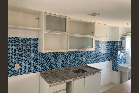 Apartamento à venda com 62m², 2 quartos e 2 vagasCozinha