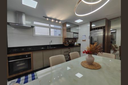 Apartamento à venda com 119m², 3 quartos e 2 vagasCozinha