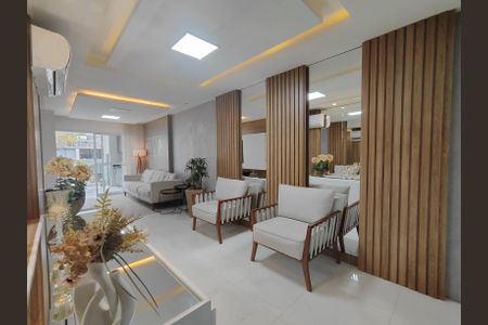 Apartamento à venda com 119m², 3 quartos e 2 vagasSala