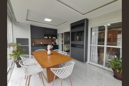 Apartamento à venda com 119m², 3 quartos e 2 vagasVaranda