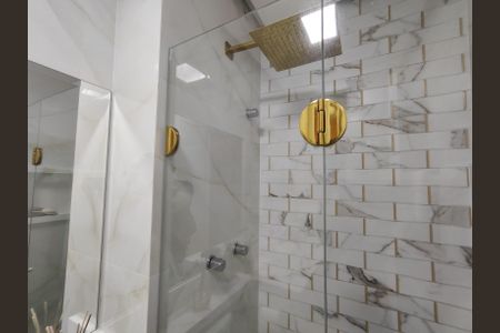 Apartamento à venda com 119m², 3 quartos e 2 vagasBanheiro Social