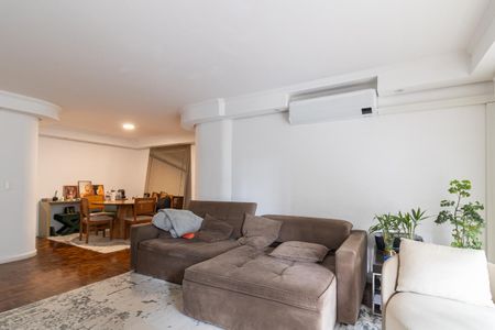 Sala de apartamento para alugar com 3 quartos, 121m² em Vila Olímpia, São Paulo