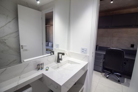Studio para alugar com 27m², 1 quarto e 1 vaga Studio para alugar com 27m², 1 quarto e 1 vagaBanheiro