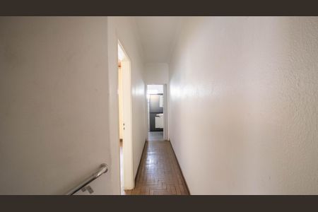 Casa de condomínio à venda com 60m², 2 quartos e 1 vagaCorredor