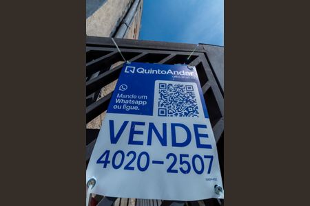 Casa à venda com 220m², 3 quartos e 4 vagasPlaca