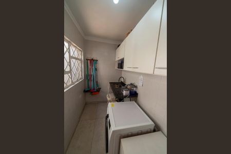 Casa à venda com 220m², 3 quartos e 4 vagasÁrea de Serviço