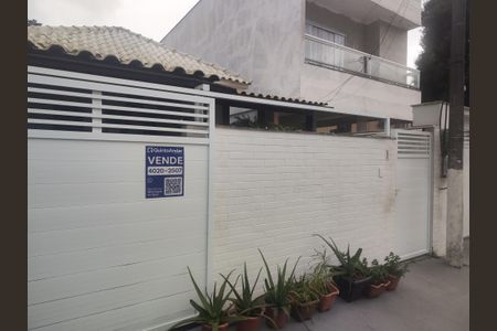Casa à venda com 180m², 2 quartos e 2 vagasFachada/Plaquinha 