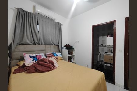 Casa à venda com 180m², 2 quartos e 2 vagasSuíte